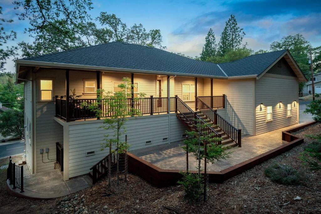 New Luxury Lake House In Pine Mountain Lake Close To Yosemite! Perfect For All Seasons! Great For Retreats, Getaways, Celebrations, And More! Groveland Esterno foto