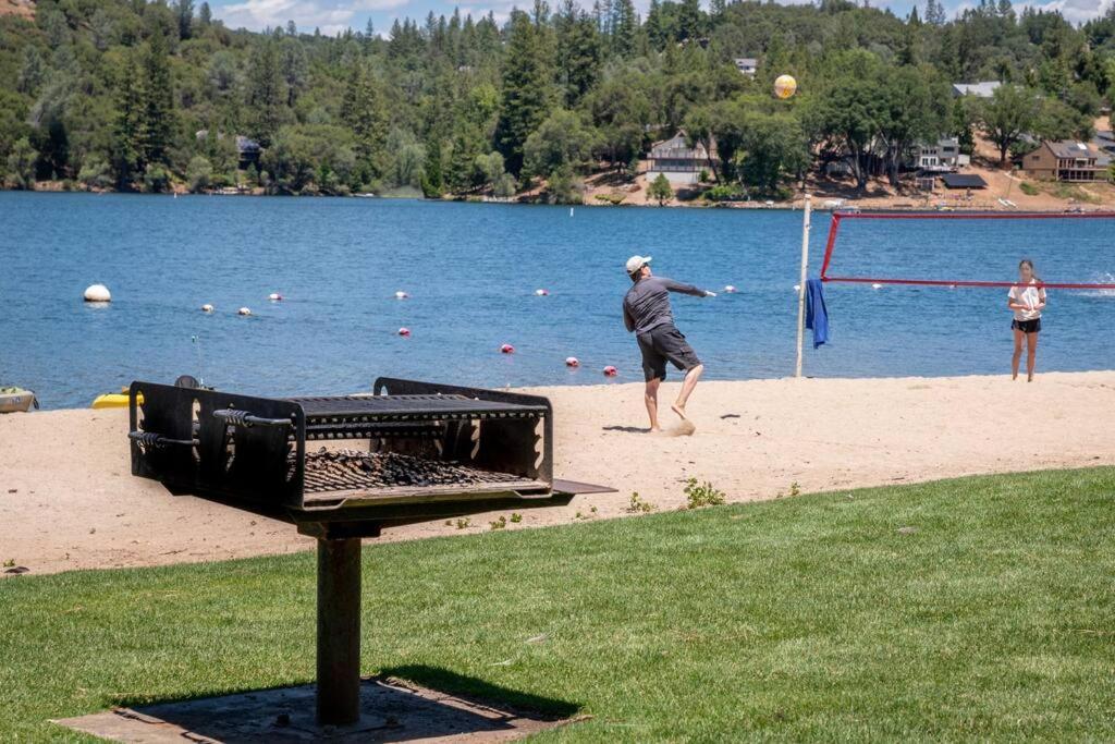 New Luxury Lake House In Pine Mountain Lake Close To Yosemite! Perfect For All Seasons! Great For Retreats, Getaways, Celebrations, And More! Groveland Esterno foto