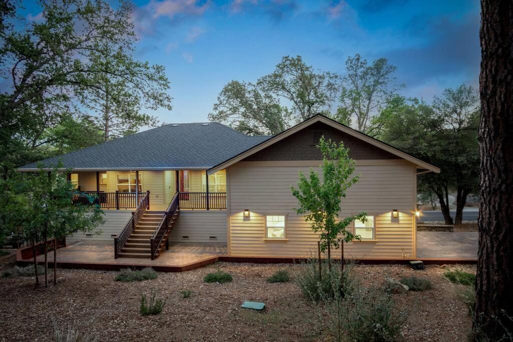 New Luxury Lake House In Pine Mountain Lake Close To Yosemite! Perfect For All Seasons! Great For Retreats, Getaways, Celebrations, And More! Groveland Esterno foto