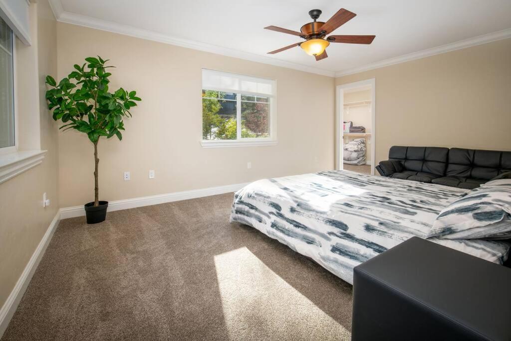 New Luxury Lake House In Pine Mountain Lake Close To Yosemite! Perfect For All Seasons! Great For Retreats, Getaways, Celebrations, And More! Groveland Esterno foto