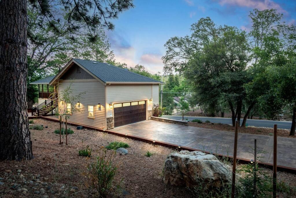 New Luxury Lake House In Pine Mountain Lake Close To Yosemite! Perfect For All Seasons! Great For Retreats, Getaways, Celebrations, And More! Groveland Esterno foto