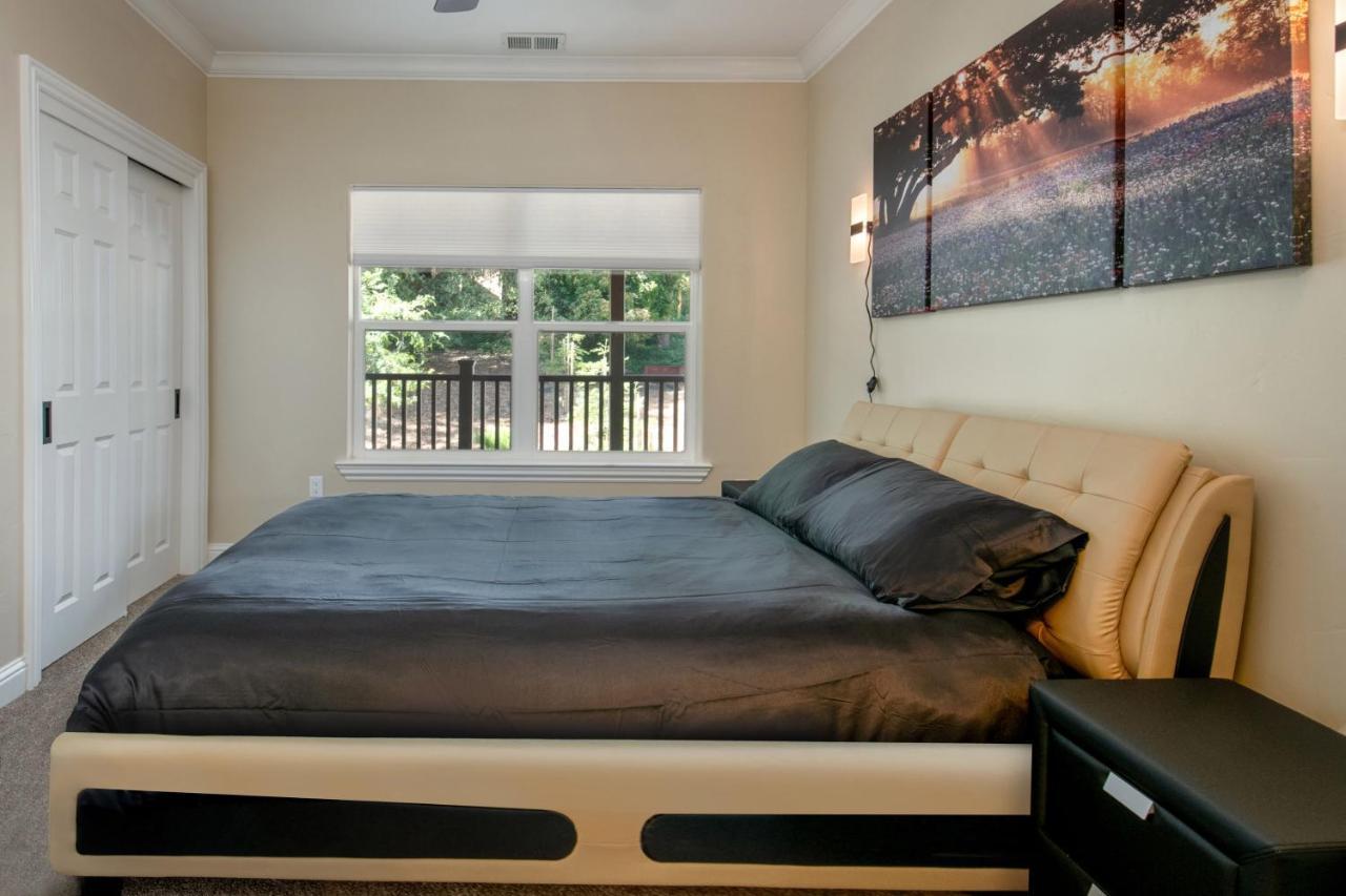 New Luxury Lake House In Pine Mountain Lake Close To Yosemite! Perfect For All Seasons! Great For Retreats, Getaways, Celebrations, And More! Groveland Esterno foto